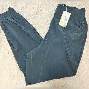 NWT Halara joggers